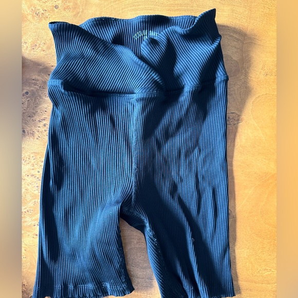 Year of Ours Workout Pants, Black and White Bundle Size M both pants - Picture 3 of 7